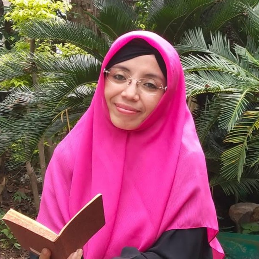 Ustadzah Rofiatus Saadah